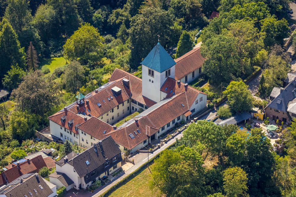Luftaufnahme Witten - Gebäudekomplex des Klosters Kloster der Karmelitinnen in Witten im Bundesland Nordrhein-Westfalen, Deutschland