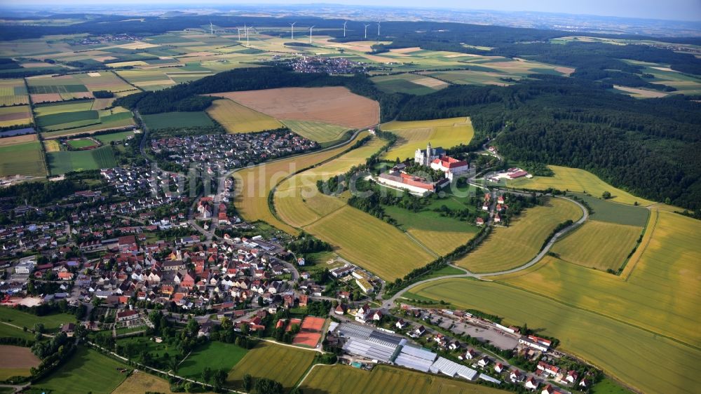 Luftaufnahme Neresheim - Gebäudekomplex des Klosters in Neresheim im Bundesland Baden-Württemberg, Deutschland