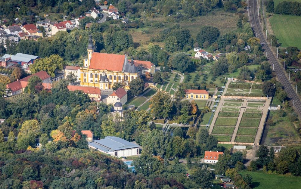 Luftbild Neuzelle - Gebäudekomplex des Klosters in Neuzelle im Bundesland Brandenburg, Deutschland