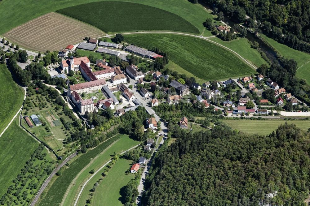 Luftbild Beuron - Gebäudekomplex des Klosters im Ortsteil Langenbrunn in Beuron im Bundesland Baden-Württemberg
