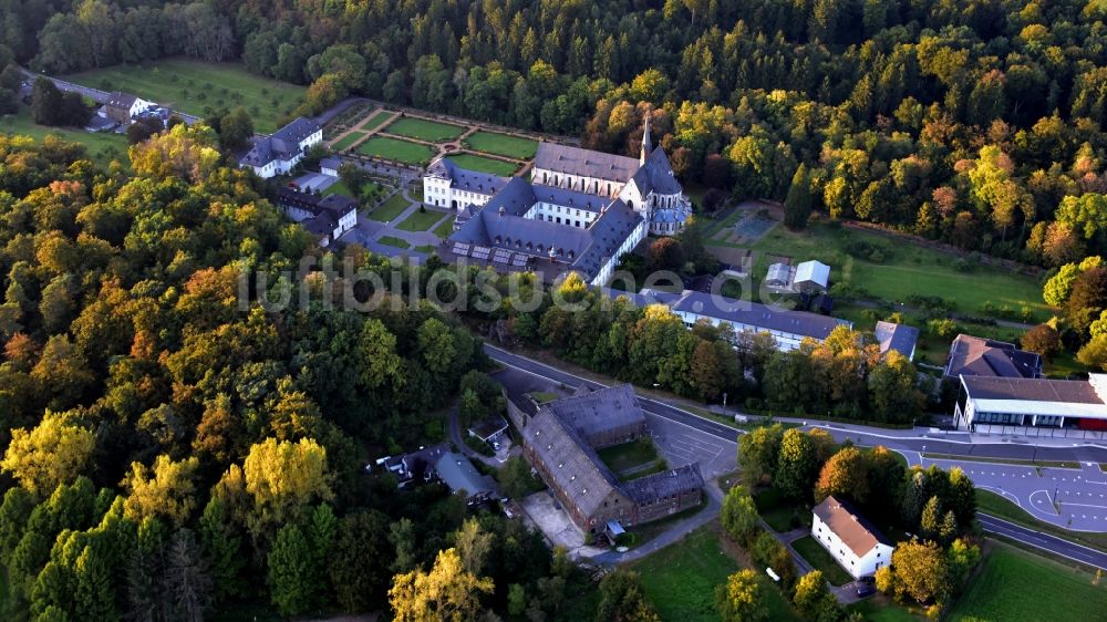 Luftaufnahme Streithausen - Gebäudekomplex des Klosters im Ortsteil Marienstatt in Streithausen im Bundesland Rheinland-Pfalz, Deutschland