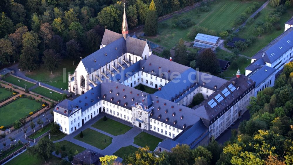 Luftaufnahme Streithausen - Gebäudekomplex des Klosters im Ortsteil Marienstatt in Streithausen im Bundesland Rheinland-Pfalz, Deutschland