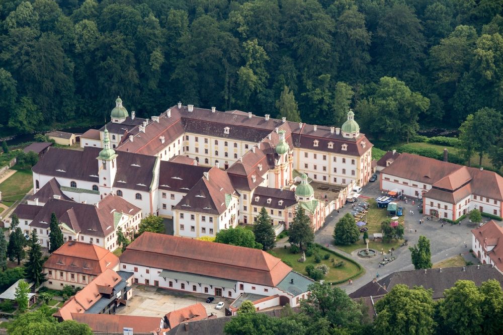 Luftaufnahme Ostritz - Gebäudekomplex des Klosters in Ostritz im Bundesland Sachsen, Deutschland
