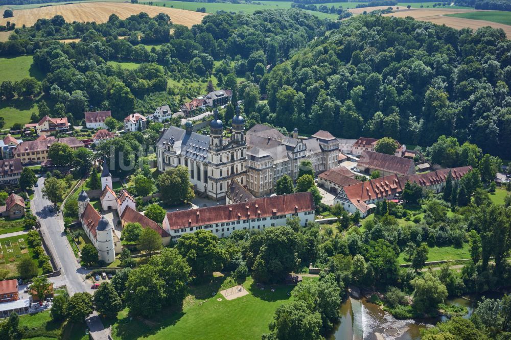 Schöntal von oben - Gebäudekomplex des Klosters in Schöntal im Bundesland Baden-Württemberg, Deutschland