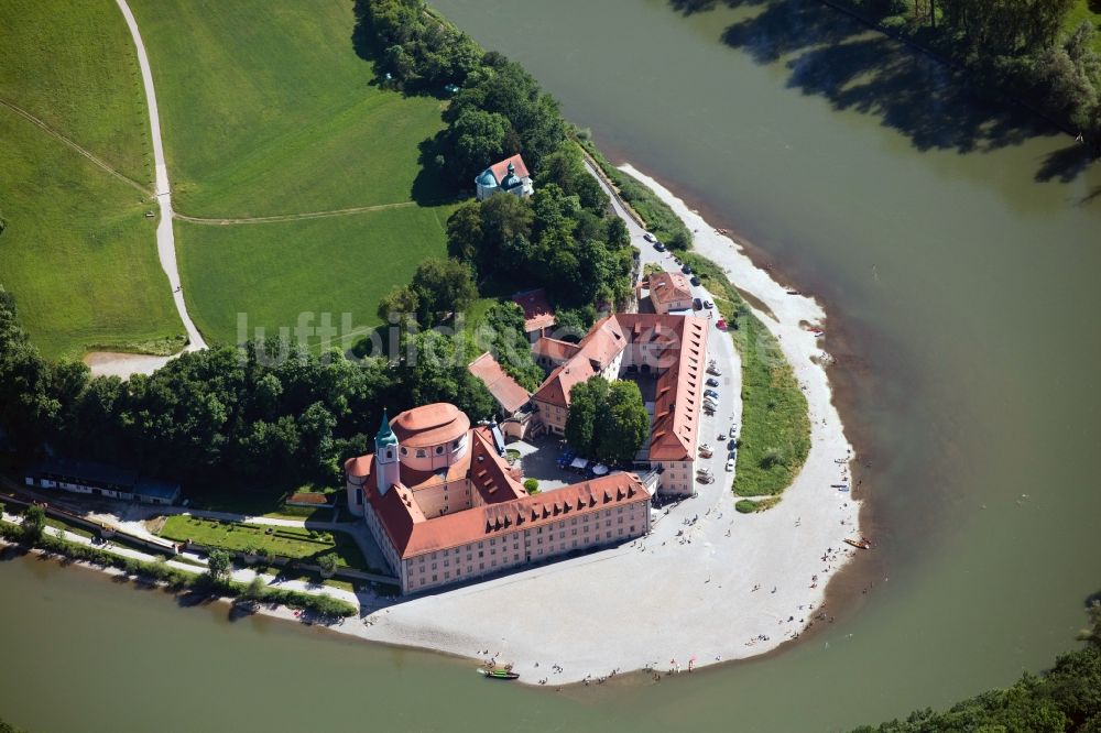 Weltenburg von oben - Gebäudekomplex des Klosters in Weltenburg im Bundesland Bayern, Deutschland