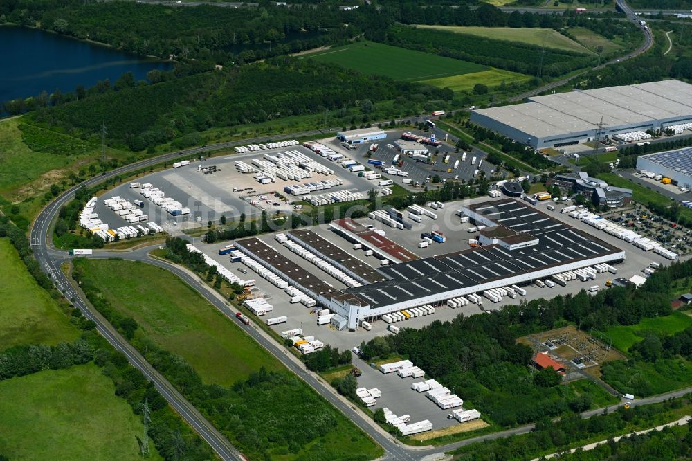 Luftaufnahme Lehrte - Gebäudekomplex und Logistikzentrum auf dem Gelände DPD Depot in Lehrte im Bundesland Niedersachsen, Deutschland