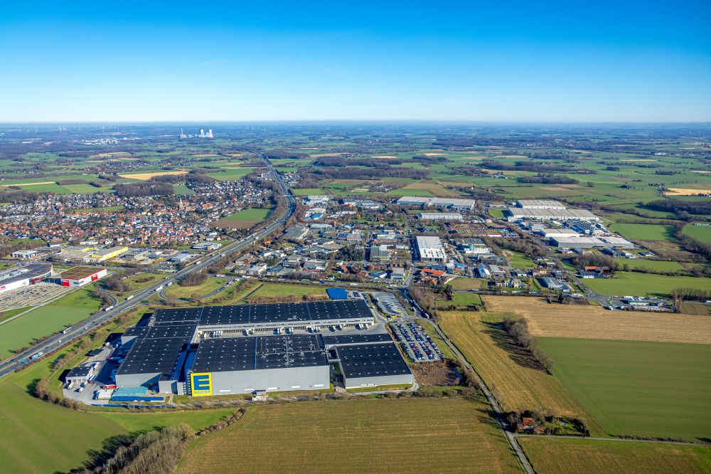 Luftbild Rhynern - Gebäudekomplex und Logistikzentrum auf dem Gelände Edeka Zentrallager in Rhynern im Bundesland Nordrhein-Westfalen, Deutschland