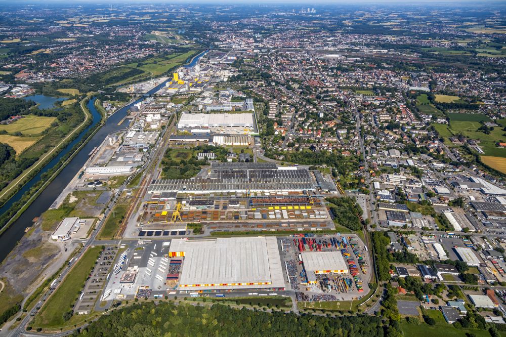 Hamm aus der Vogelperspektive: Gebäudekomplex und Logistikzentrum der t-log trinklogistik GmbH in Hamm im Bundesland Nordrhein-Westfalen