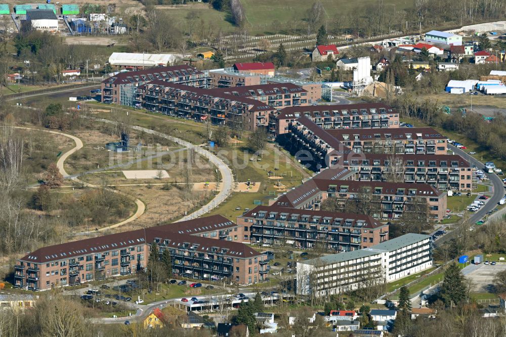 Bernau von oben - Gebäudekomplex Panke-Park - Pankebogen in Bernau im Bundesland Brandenburg, Deutschland