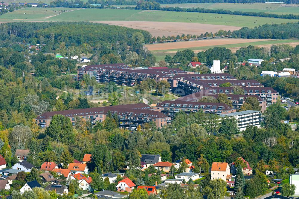 Bernau aus der Vogelperspektive: Gebäudekomplex Panke-Park - Pankebogen in Bernau im Bundesland Brandenburg, Deutschland