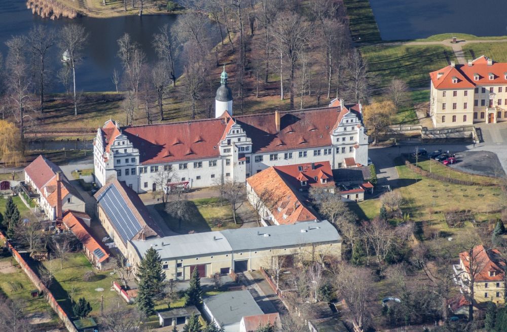 Luftaufnahme Großenhain - Gebäudekomplex im Schloßpark von Schloss und Palais Zabeltitz in Großenhain im Bundesland Sachsen