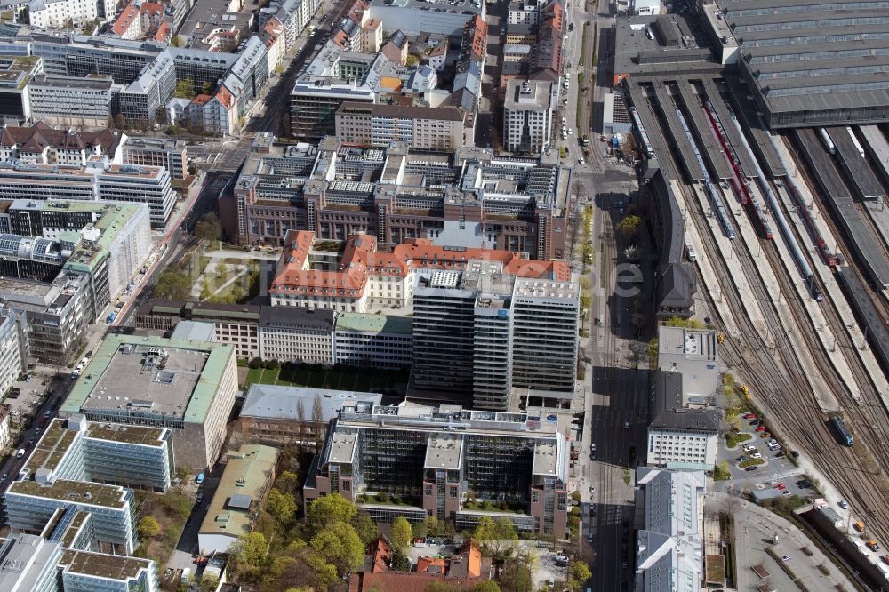 Luftaufnahme München - Gebäudekomplex des Senders ARD im Stadtteil Maxvorstadt in München im Bundesland Bayern, Deutschland