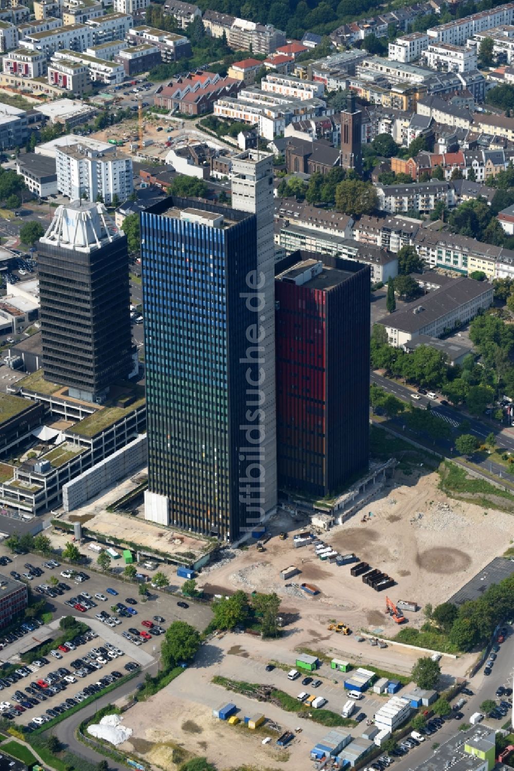Luftaufnahme Köln - Gebäudekomplex des Senders Deutschlandfunk im Ortsteil Rodenkirchen in Köln im Bundesland Nordrhein-Westfalen, Deutschland