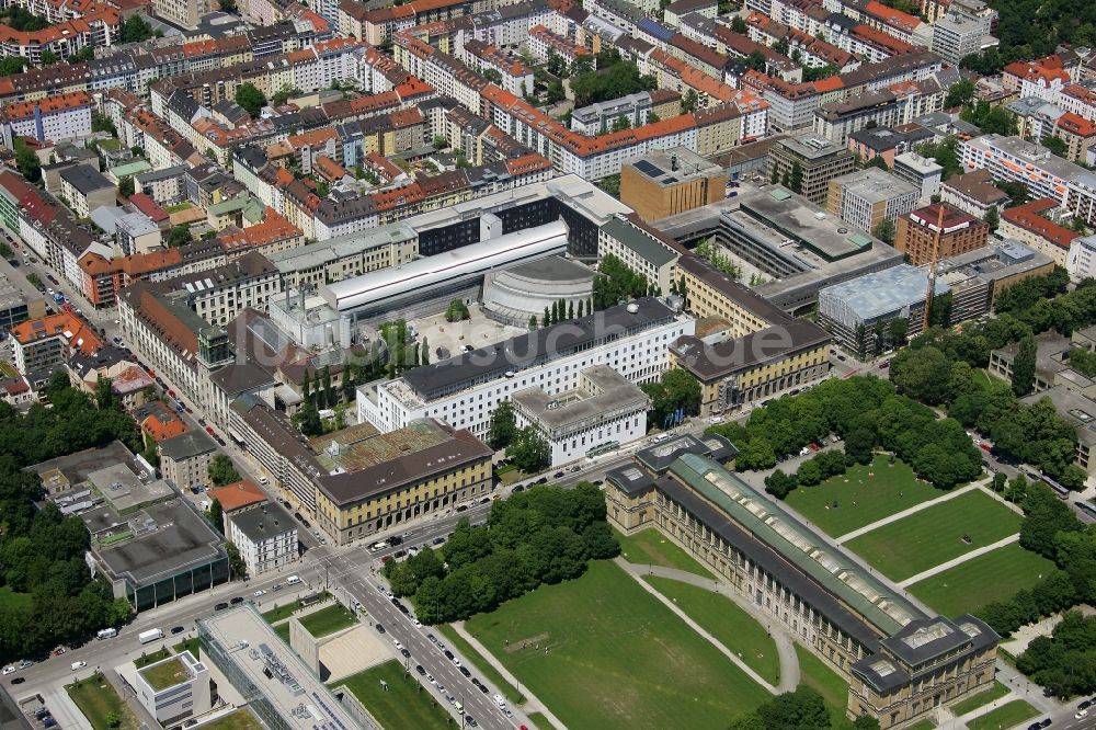 München von oben - Gebäudekomplex der Technischen Universität in München im Bundesland Bayern, Deutschland