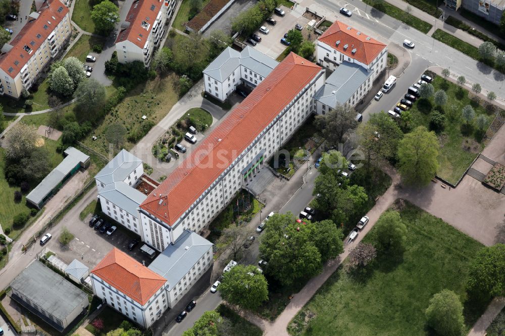 Luftaufnahme Erfurt - Gebäudekomplex des Thüringer Ministerium für Umwelt, Energie und Naturschutz im Ortsteil Löbervorstadt in Erfurt im Bundesland Thüringen, Deutschland