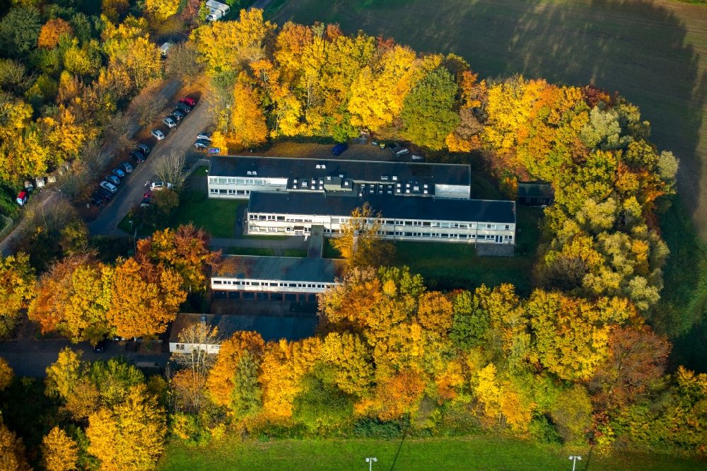 Luftbild Witten - Gebäudekomplex der Tierarztpraxis Neuhoff und des Tiermedizinpark im Westen von Witten im Bundesland Nordrhein-Westfalen