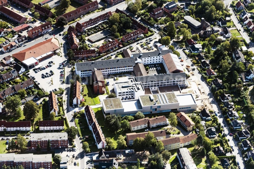 Luftbild Mölln - Gebäudekomplex des Weiterbildungs- und Bildungszentrums in Mölln im Bundesland Schleswig-Holstein, Deutschland