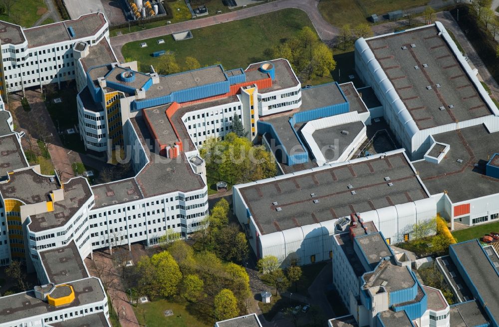 Luftbild München - Gebäudekomplex des Weiterbildungszentrums Siemens Global Learning Campus im Stadtteil Ramersdorf-Perlach in München im Bundesland Bayern, Deutschland