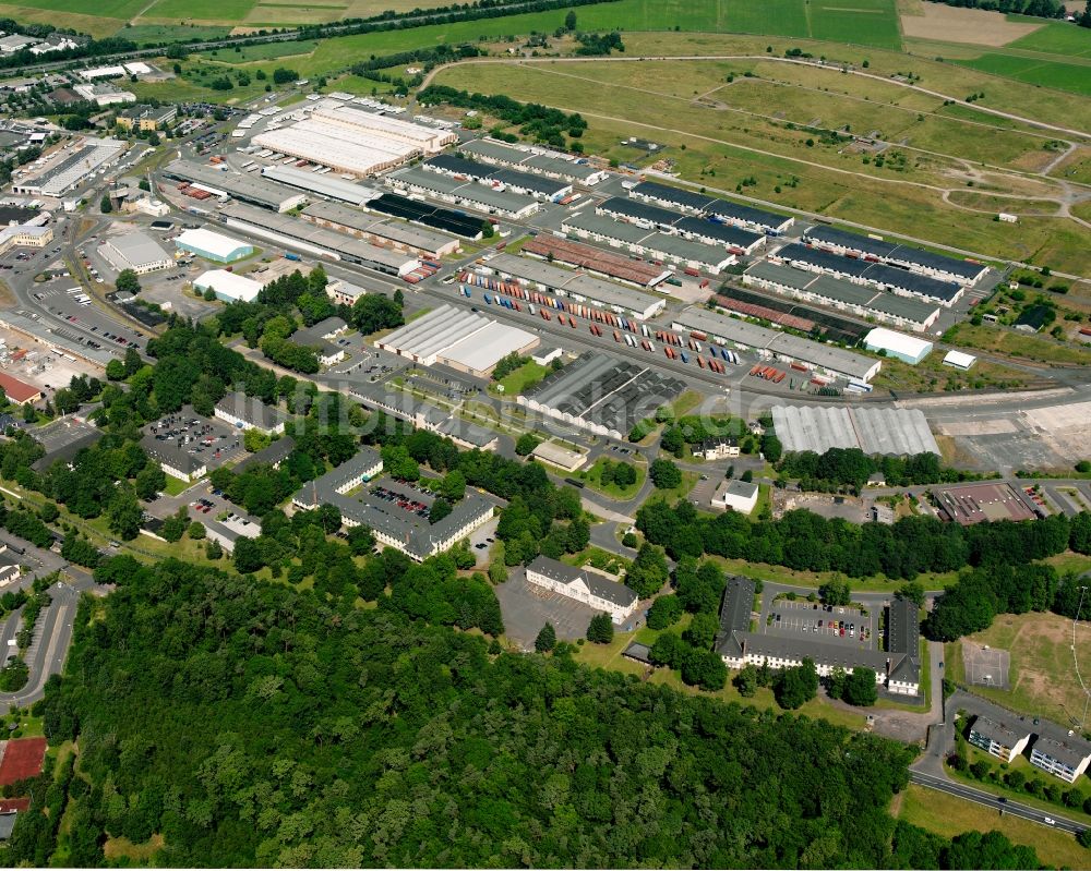 Gießen aus der Vogelperspektive: Gebäudekomplex zentrales Warenverteilzentrum US-Depot Gießen in Gießen im Bundesland Hessen, Deutschland