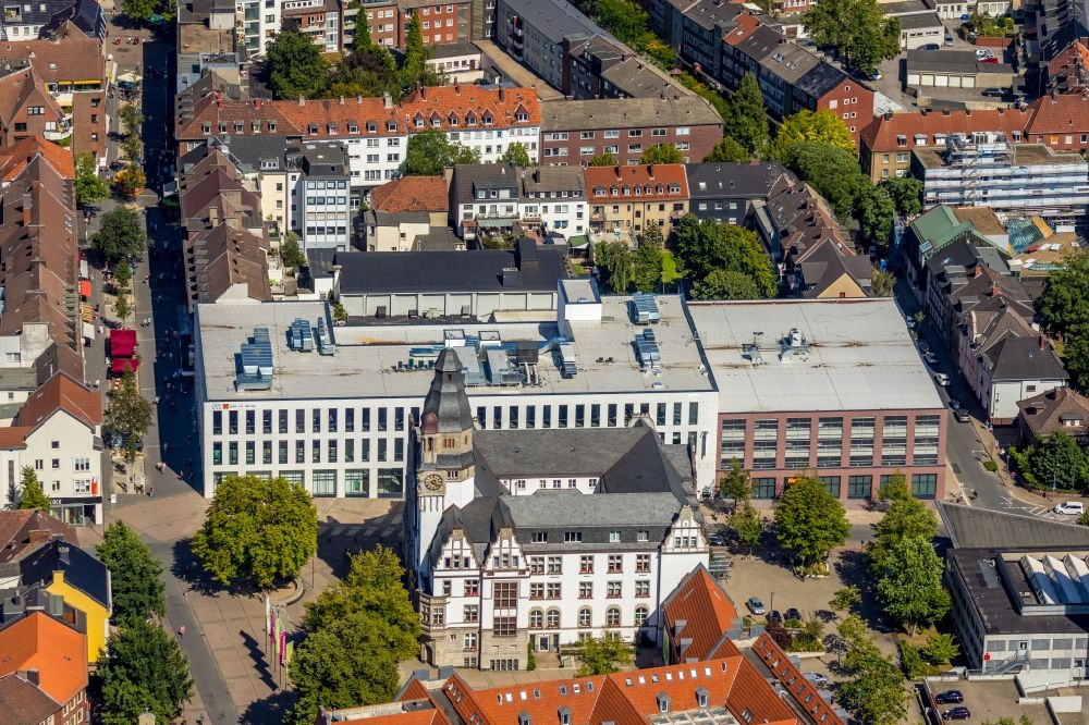 Gladbeck aus der Vogelperspektive: Gebäudekomplexes eines Einkaufszentrum in Gladbeck im Bundesland Nordrhein-Westfalen, Deutschland
