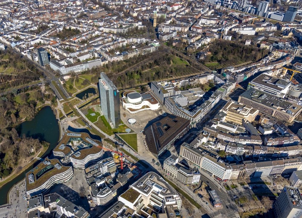 Düsseldorf aus der Vogelperspektive: Gebäudekomplexes des Einkaufszentrum Ingenhoven-Tal - Köbogen 2 in Düsseldorf im Bundesland Nordrhein-Westfalen, Deutschland