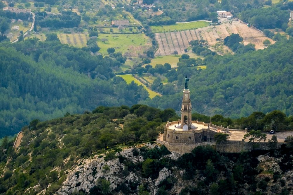 Luftaufnahme Felanitx - Geheiligte Stätte Santuari de Sant Salvador in Felanitx in Balearische Insel Mallorca, Spanien
