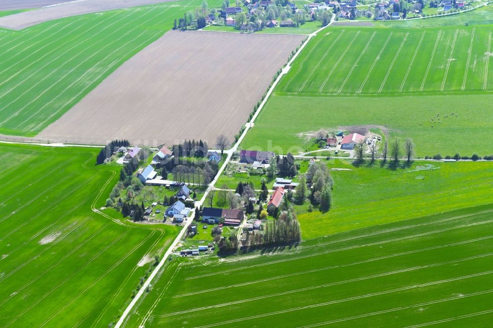 Mengelsdorf aus der Vogelperspektive: Gehöft und Bauernhof in Mengelsdorf im Bundesland Sachsen, Deutschland
