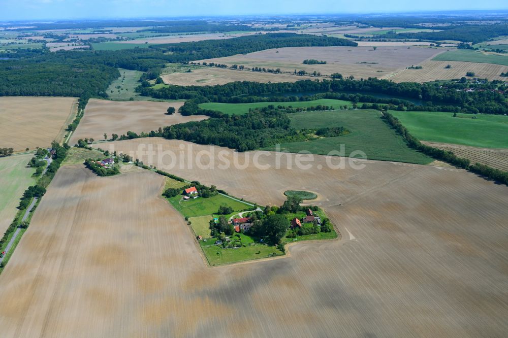 Quadenschönfeld von oben - Gehöft und Bauernhof in Quadenschönfeld im Bundesland Mecklenburg-Vorpommern, Deutschland