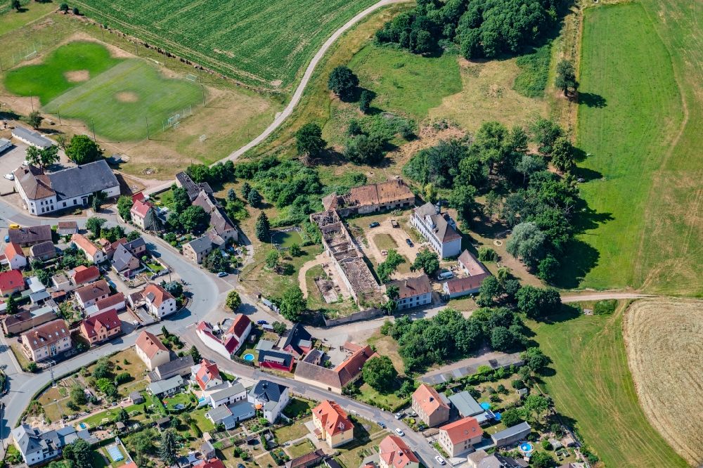 Bobersen von oben - Gehöft und Bauernhof- Ruine in Bobersen im Bundesland Sachsen, Deutschland