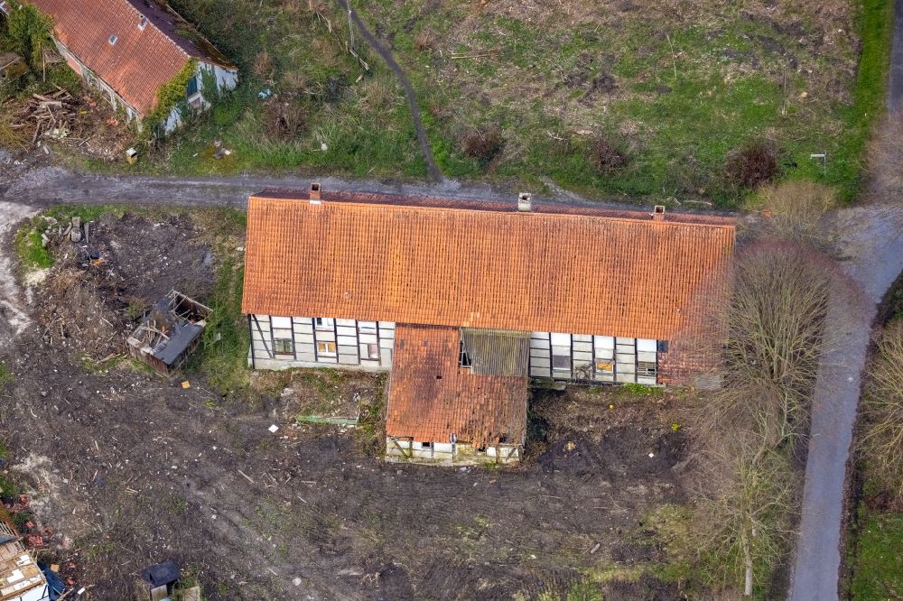 Luftaufnahme Hamm - Gehöft und Bauernhof- Ruine in Hamm im Bundesland Nordrhein-Westfalen, Deutschland