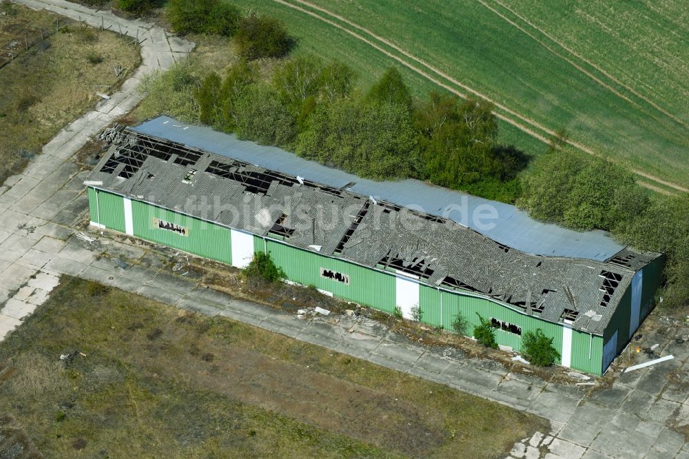 Luftaufnahme Templin - Gehöft und Bauernhof- Ruine in Templin im Bundesland Brandenburg, Deutschland