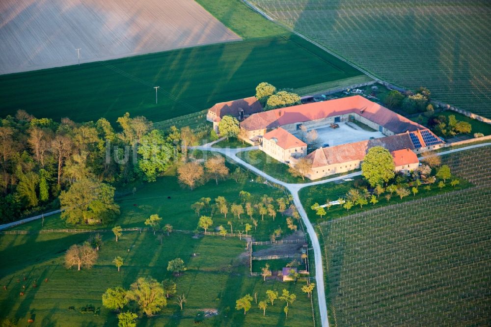 Luftaufnahme Volkach - Gehöft eines Bauernhofes in Volkach im Bundesland Bayern, Deutschland