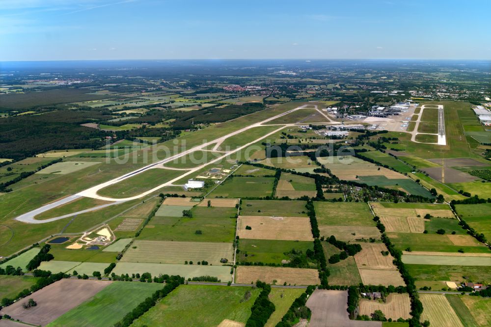 Luftbild Langenhagen - Gelände des Flughafen Hannover Langenhagen im Bundesland Niedersachsen