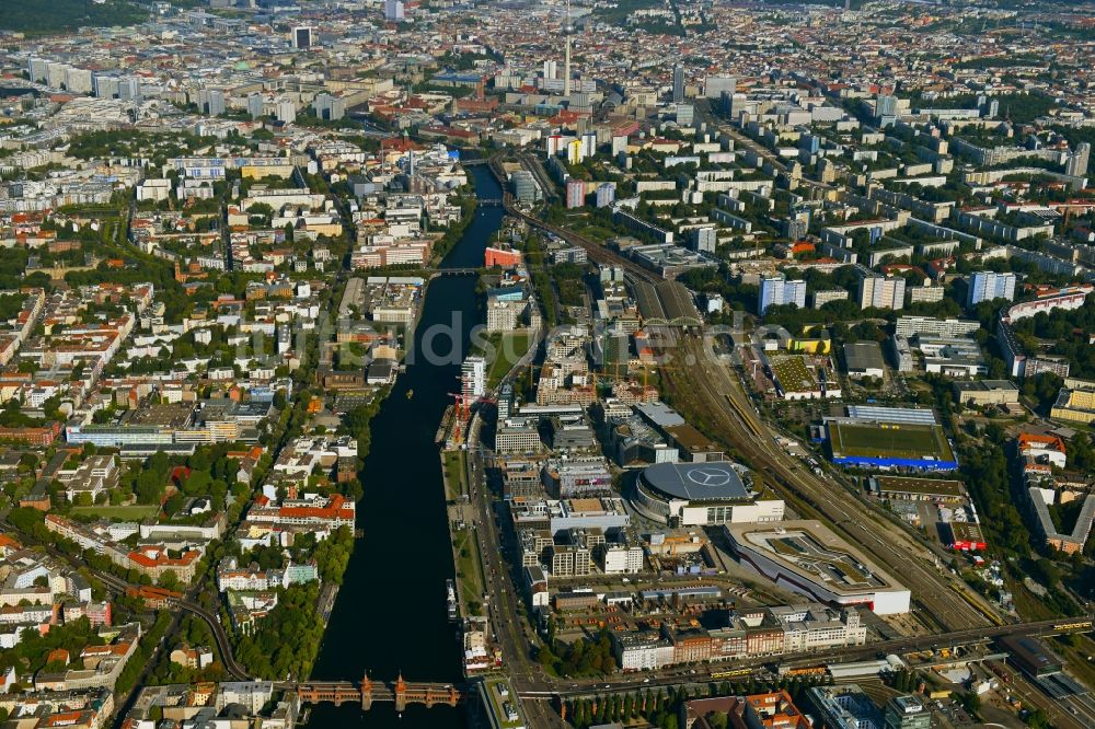 Luftaufnahme Berlin - Gelände des Anschutz Areal im Stadtteil Friedrichshain in Berlin