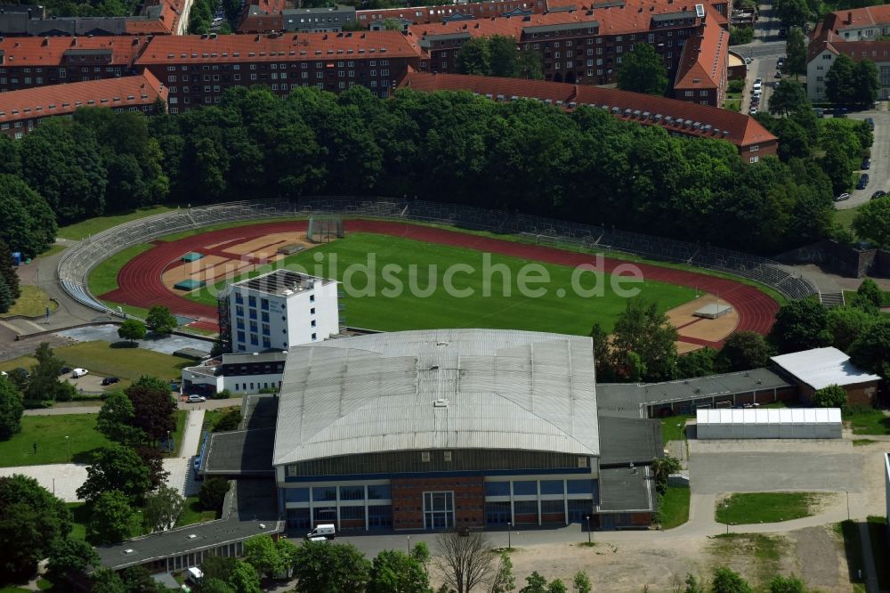 Schwerin von oben - Gelände der Arena Sport- und Kongresshalle Schwerin an der Wittenburger Straße in Schwerin im Bundesland Mecklenburg-Vorpommern, Deutschland