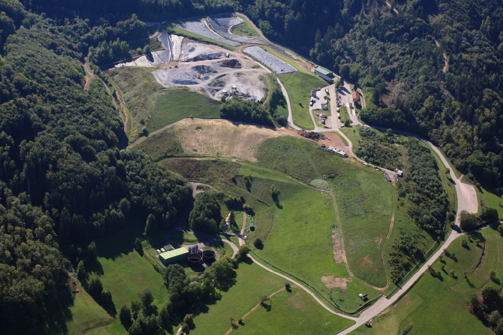 Luftbild Kleines Wiesental - Gelände der aufgeschütteten Mülldeponie Scheinberg im Kleinen Wiesental, Ortsteil Wieslet, im Bundesland Baden-Württemberg