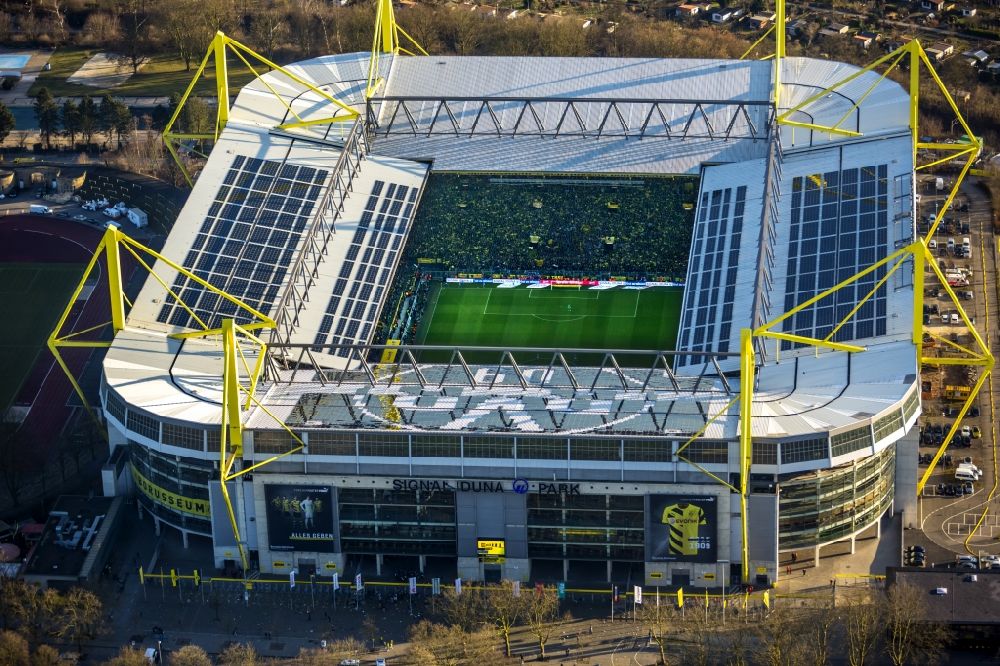 Dortmund von oben - Gelände des Borusseum , der Arena Signal Iduna