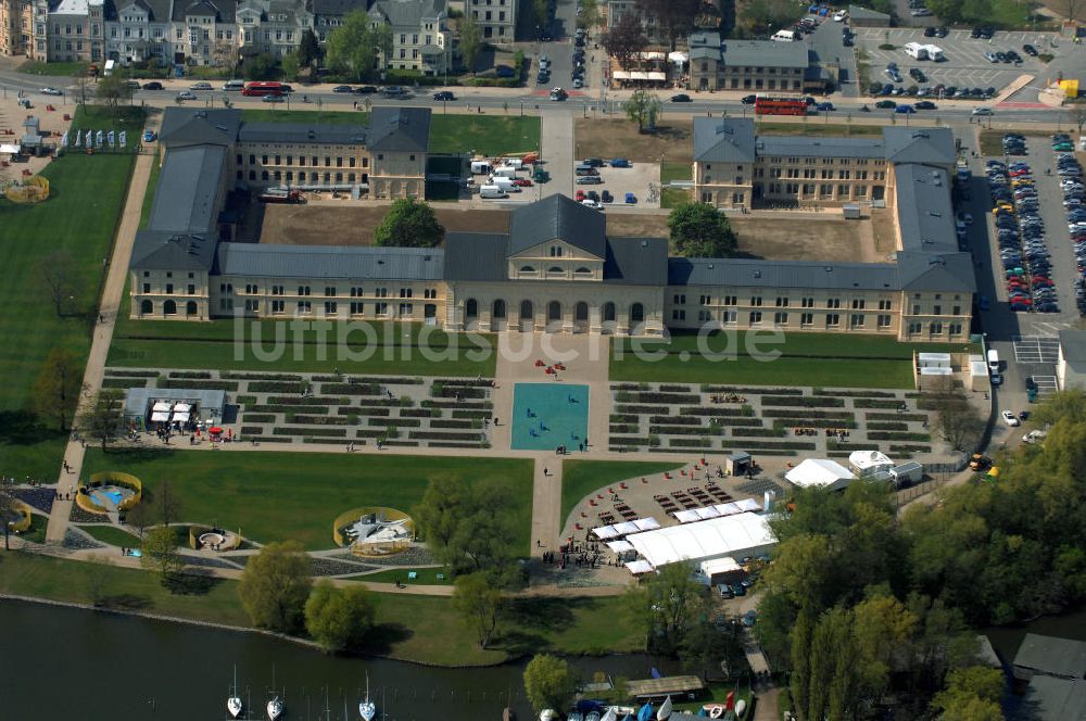 Luftaufnahme SCHWERIN - Gelände der BUGA Bundesgartenschau am restaurierten Marstall in Schwerin