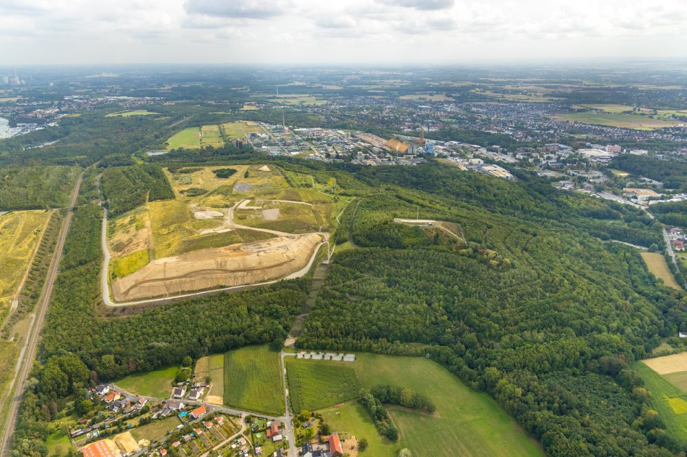 Luftbild Bergkamen - Gelände der ehemaligen Bergbau- Halde Halde Großes Holz in Bergkamen im Bundesland Nordrhein-Westfalen - NRW, Deutschland