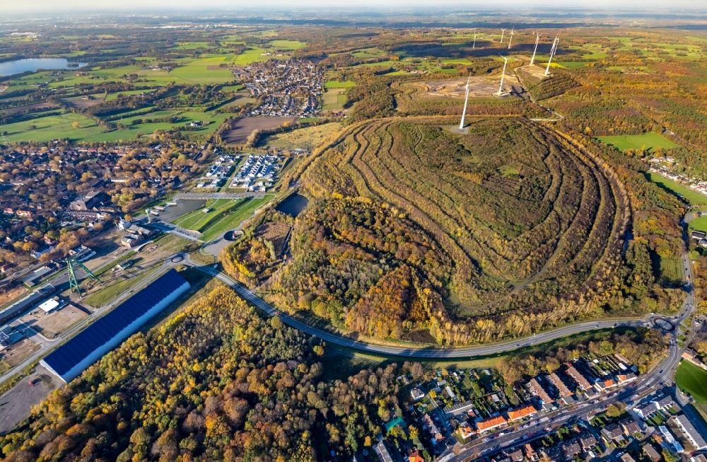 Luftbild Dinslaken - Gelände der ehemaligen Bergbau- Halde Lohberg im Ortsteil Oberlohberg in Dinslaken im Bundesland Nordrhein-Westfalen, Deutschland