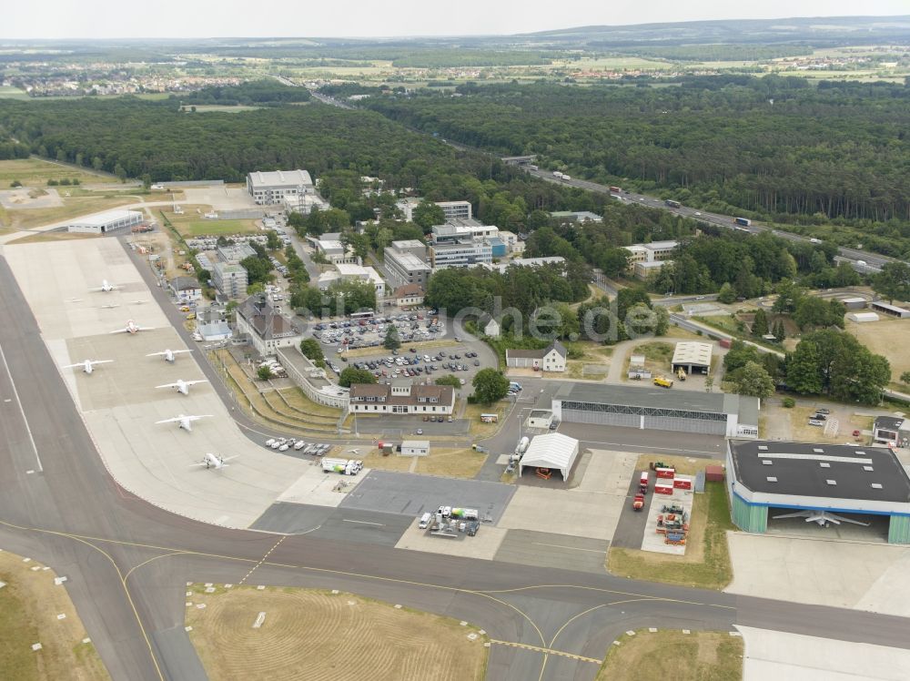 Luftbild Braunschweig - Gelände des Flughafen Braunschweig-Wolfsburg in Braunschweig im Bundesland Niedersachsen, Deutschland