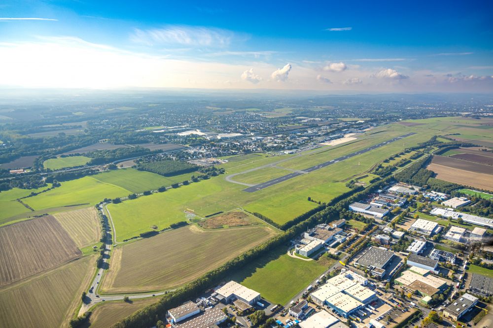 Luftaufnahme Dortmund - Gelände des Flughafen in Dortmund im Bundesland Nordrhein-Westfalen, Deutschland