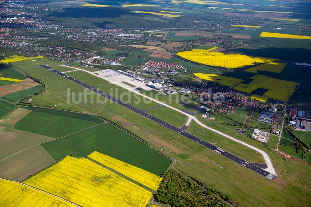 Luftaufnahme Erfurt - Gelände des Flughafen in Erfurt im Bundesland Thüringen, Deutschland