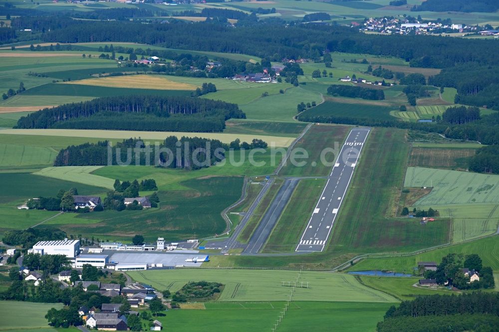 Luftbild Hof - Gelände des Flughafen in Hof im Bundesland Bayern, Deutschland