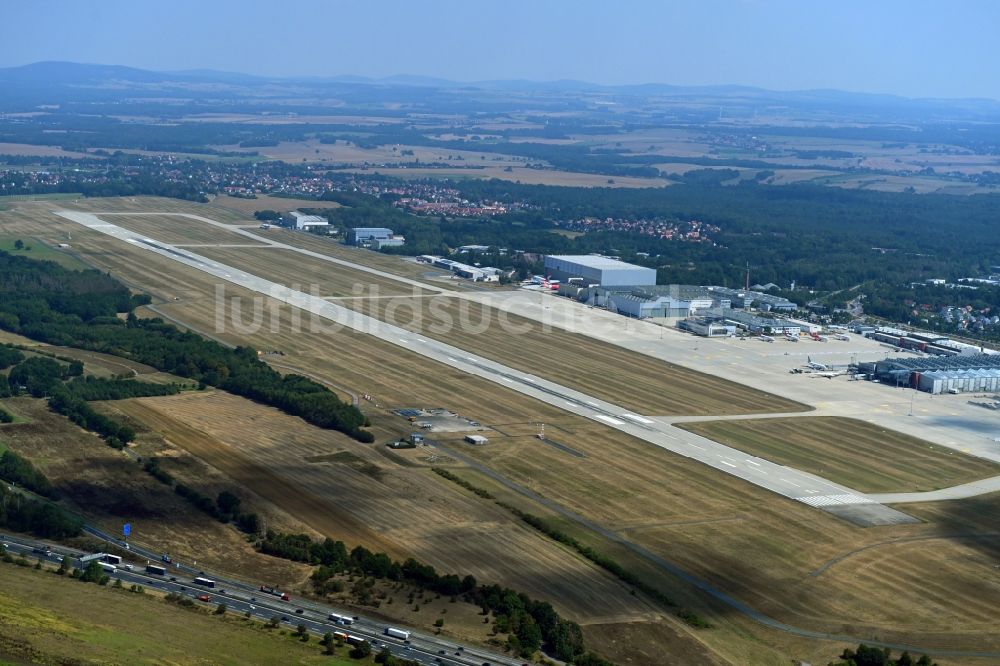 Luftaufnahme Dresden - Gelände des Flughafen im Ortsteil Klotzsche in Dresden im Bundesland Sachsen, Deutschland