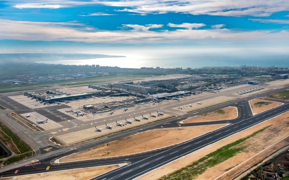 Luftbild Palma - Gelände des Flughafen Palma de Mallorca in Palma in Balearische Insel Mallorca, Spanien