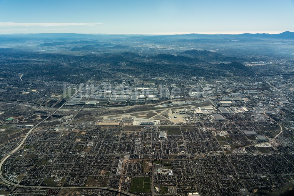 Luftbild San Bernardino - Gelände des Flughafen San Bernardino International Airport in San Bernardino in Kalifornien, USA