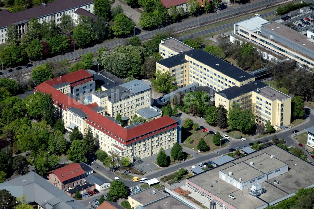 Luftaufnahme Erfurt - Gelände der Forensik - Psychiatrie des Helios Klinikum Erfurt an der Nordhäuser Straße in Erfurt im Bundesland Thüringen, Deutschland