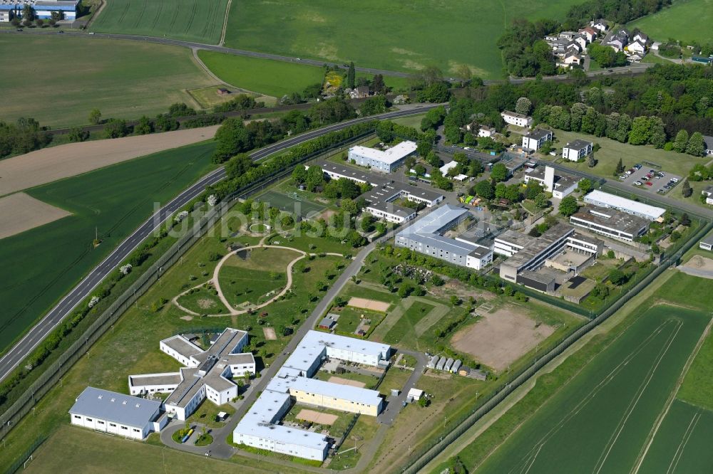 Luftbild Weißenthurm - Gelände der Forensik - Psychiatrie Klinik Nette-Gut für Forensische Psychiatrie in Weißenthurm im Bundesland Rheinland-Pfalz, Deutschland