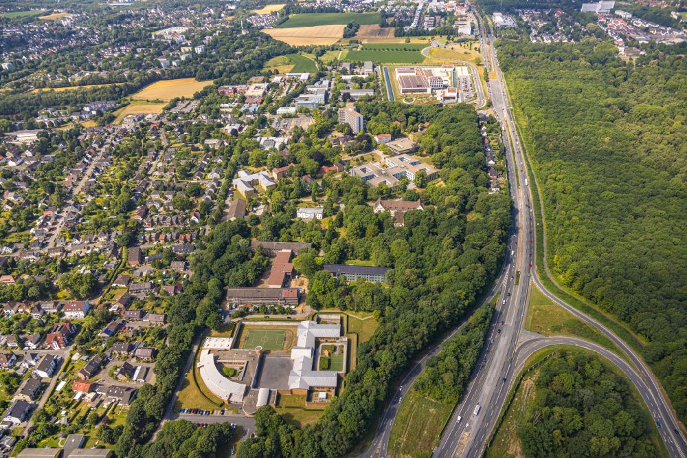 Dortmund von oben - Gelände der Forensik - Psychiatrie LWL-Klinik Dortmund (Erwachsenenpsychiatrie) in Dortmund im Bundesland Nordrhein-Westfalen, Deutschland